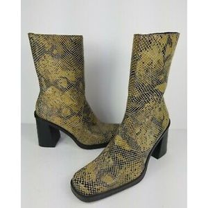 Vntg MIA Snake Heeled Ankle Boots